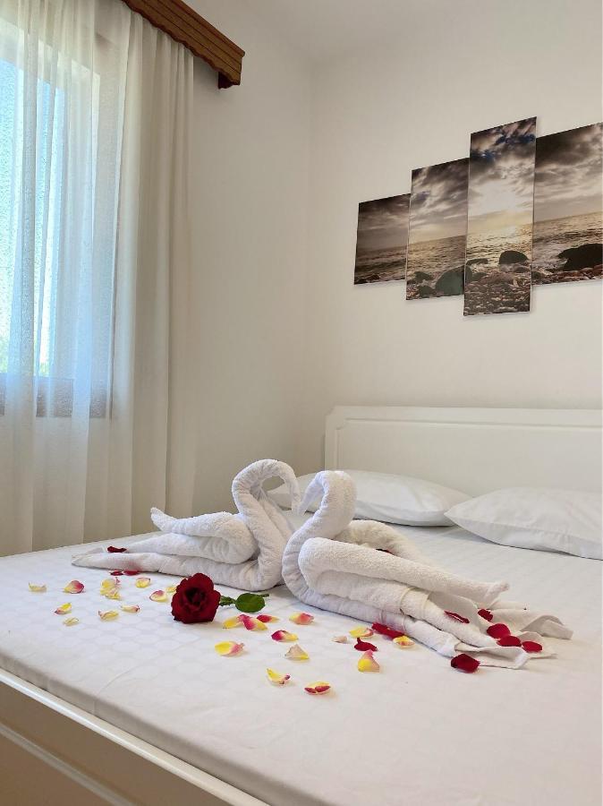 Vila Arlind Hotel วญอเรอ ภายนอก รูปภาพ