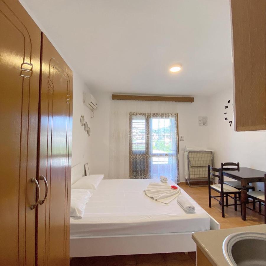 Vila Arlind Hotel วญอเรอ ภายนอก รูปภาพ
