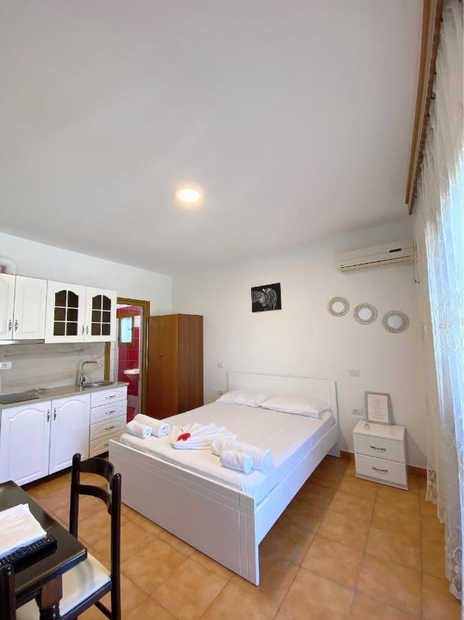 Vila Arlind Hotel วญอเรอ ภายนอก รูปภาพ