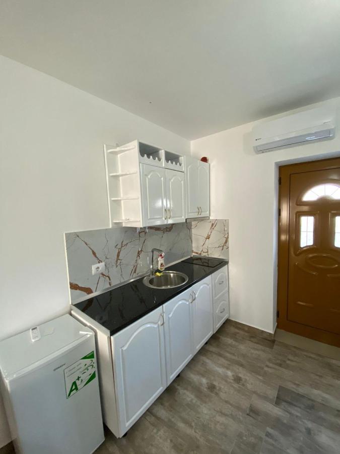 Vila Arlind Hotel วญอเรอ ภายนอก รูปภาพ